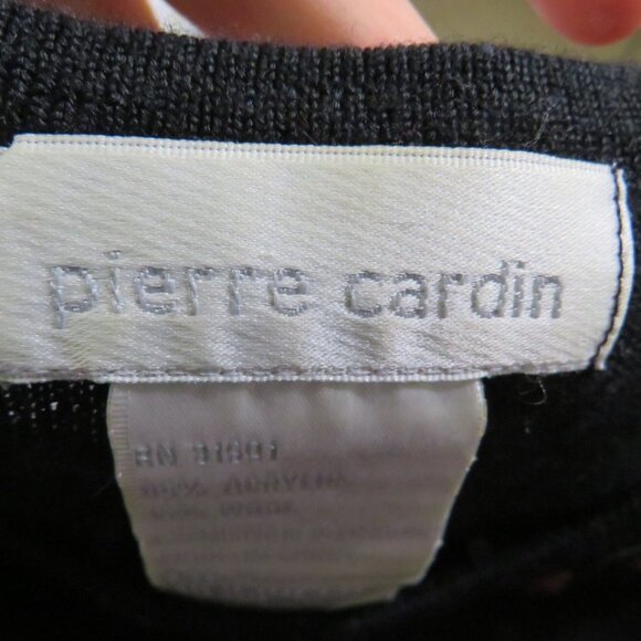 Black Sweater Vest with Embroidered Roses 15% wool size M Warm, Cottage Core - Picture 6 of 6